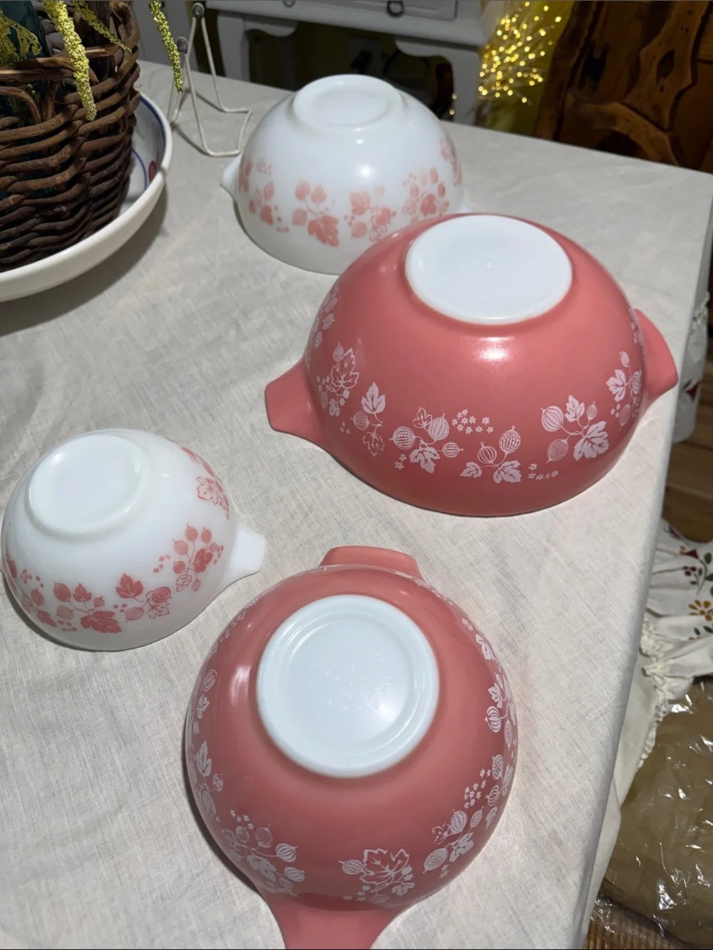 PYREX Pink Gooseberry Cinderella Mixing Bowls Set